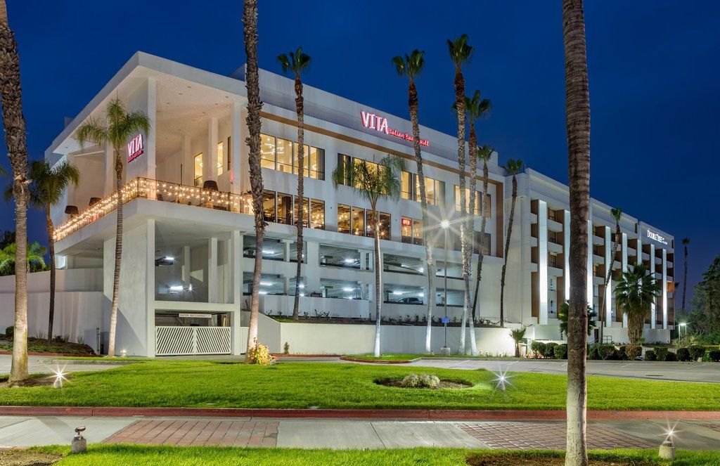 Doubletree By Hilton Pomona Hotel Exterior photo